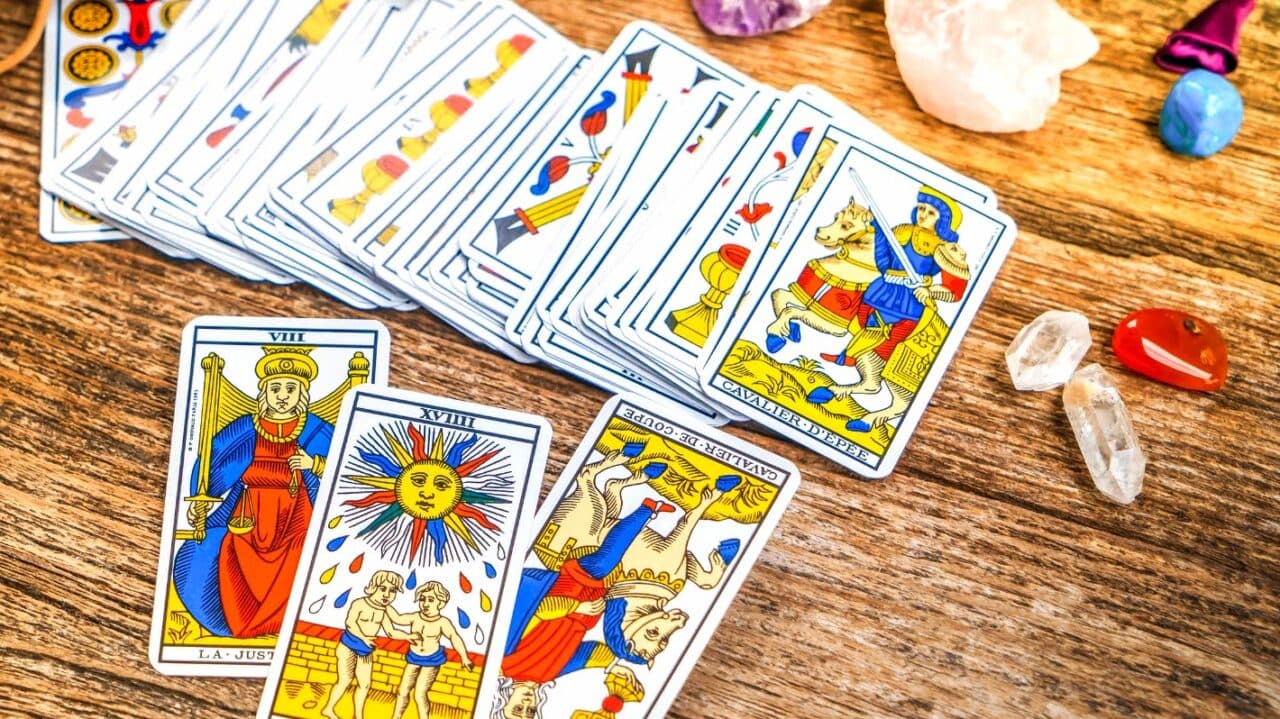 Tarot reading session